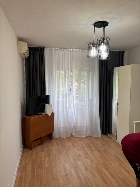 Lacul Tei, intre Parcul Circului si Parcul Tei,