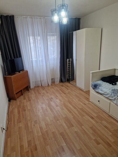 Lacul Tei, intre Parcul Circului si Parcul Tei,